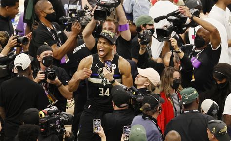 Basketball Nba The Milwaukee Bucks Win Their Second Title The