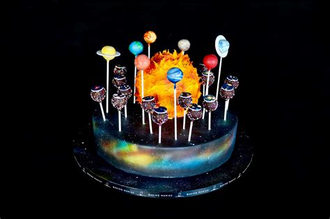 Baking Maniac: Solar System Cake Pops with Galaxy Cake