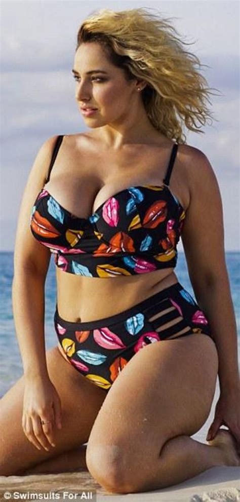 Modelki PLUS SIZE w bikini Lansują modę na tycie Papilot