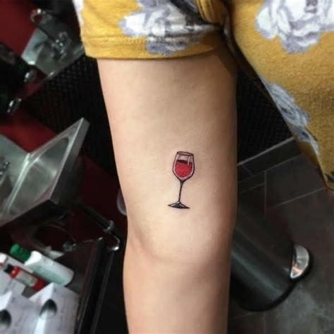 Tatuajes De Vino Tinto Y Significado Lo Mejor De 2021