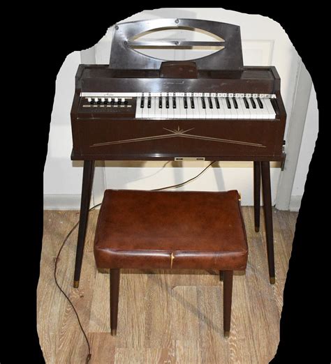 Vintage Magnus Electric Chord Organ Model P Tested Working Bench