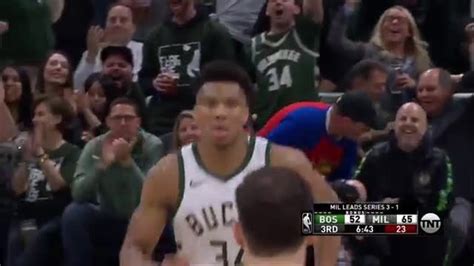 Giannis shocked by Pat Connaughton's dunk : r/nba