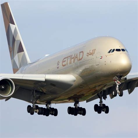 Etihad Airways flight - Travel Off Path