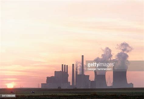 First Nuclear Power Plant Photos and Premium High Res Pictures - Getty ...