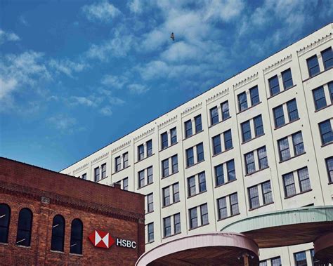 Customers are protesting the new hsbc bishopsgate hours 19