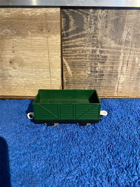 TOMY RARE MOTORISED Trackmaster Thomas Friends Train 2002 Vintage