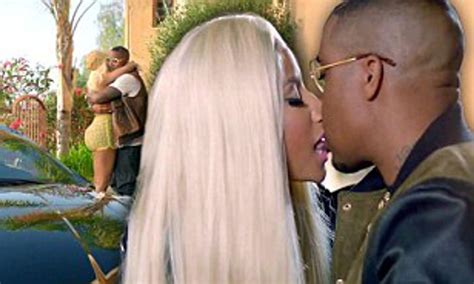 Chris Brown Kissing Nicki Minaj