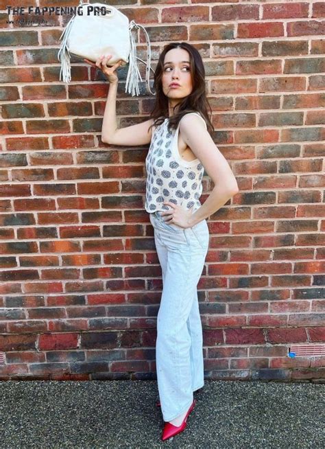 Aimee Lou Wood Nude And Leaked Photos The Fappening