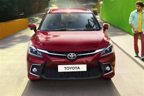 Toyota Glanza S On Road Price Rto Insurance Features Colours