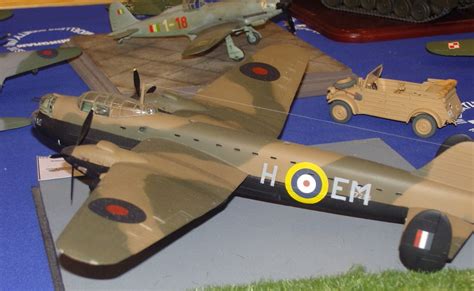 The Modeller's Blog: Avro Manchester 1/72 Scale