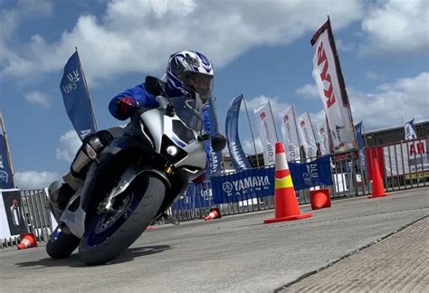 Ratusan Biker Jajal All New Yamaha R Di Fun Riding Challenge Event