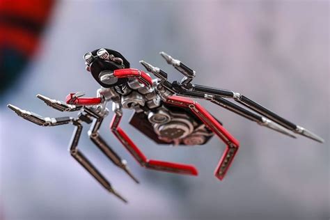 Tecnoneo El pequeño Spider Drone de las últimas películas de Spiderman es lanzado por Hot Toys