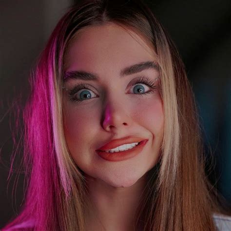 Pin by Kikakim on nika | Cute couple videos, Aesthetic makeup, Cute couples