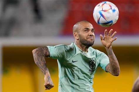 Jueza procesa a Dani Alves por presunta agresión sexual Independent