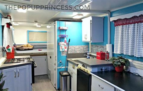 Holly's Trailmanor Camper Makeover - The Pop Up Princess