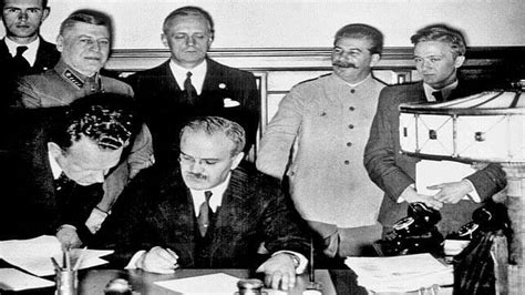 Ribbentrop Mólotov 75 años del pacto de no agresión entre Hitler y Stalin