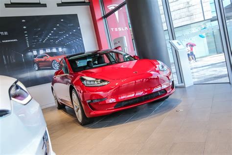 大起大落 特斯拉 Model 3 双电机版本官方价格上涨 新闻 新出行