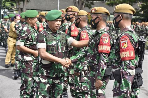 Kasdam XIII Merdeka Lepas Prajurit Batalyon Armed 19 105 Tarik Ke