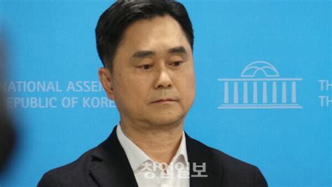 원칙과상식 김종민·이원욱·조응천 이재명 민주당 탈당윤영찬은 잔류