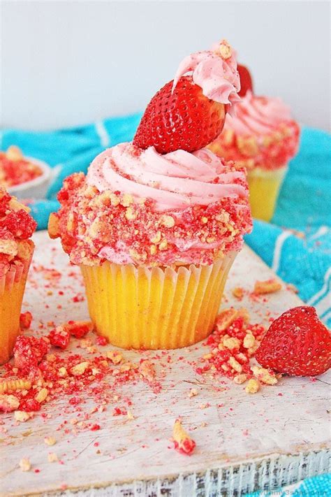 Strawberry Crunch Cupcakes L Kitchen Fun With My Sons