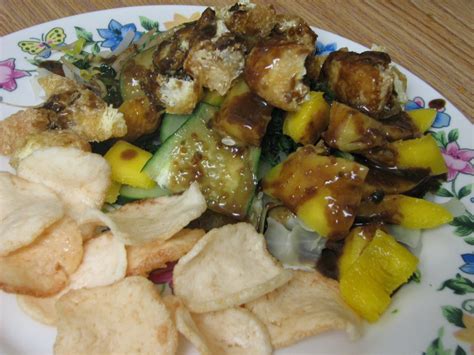 Indonesian Food: Rujak Petis