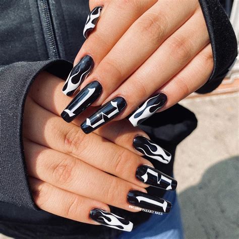 Imagenes De Uñas Acrilicas Color Negro Moda y Estilo