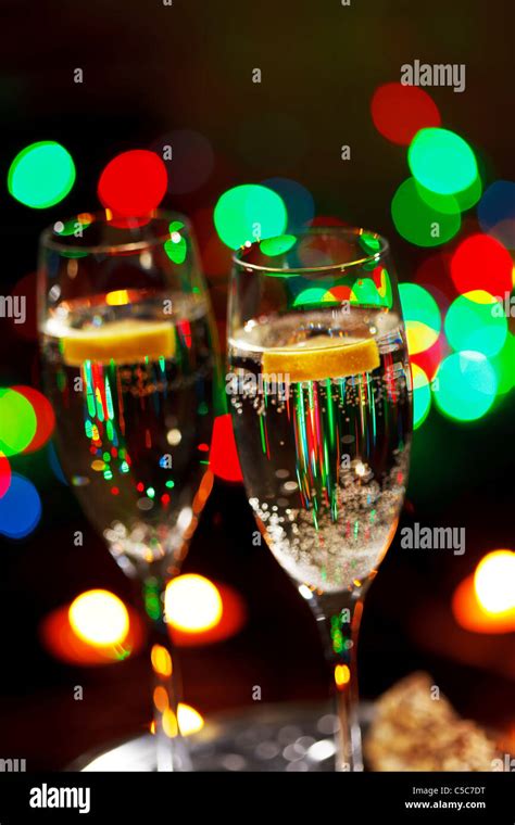 flutes of champagne Stock Photo - Alamy