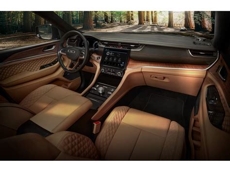 2021 Jeep Grand Cherokee L: 114 Interior Photos | U.S. News