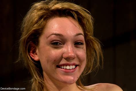 Sex HD MOBILE Pics Device Bondage James Deen Lily Labeau Ballhaus