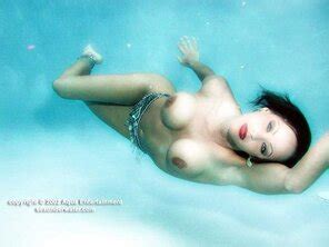 Underwater Hotties Vol1 Z Unwtr 0003q Porn Pic