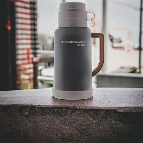 Ripley TERMO THERMOS PARA LÍQUIDOS 1 8 LITROS GRIS LA 18GIYD