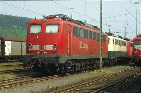 150 159-2 am 21.05.1998 im Bw Trier/Ehrang abgestellt - Bahnbilder.de