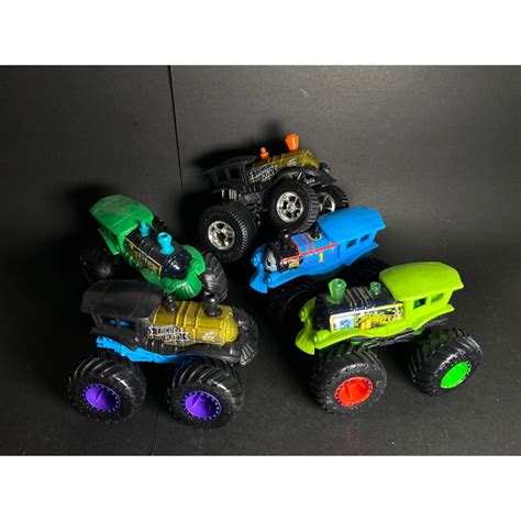 10 Hot wheels Monster Truck LOCO PUNK รถไฟ Hot Wheels Monster Truck บกฟต ลอยาง ขนาด 1 64