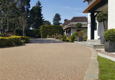 Natural Gravel Resin Drive For Period Thatched Cottage Clearstone