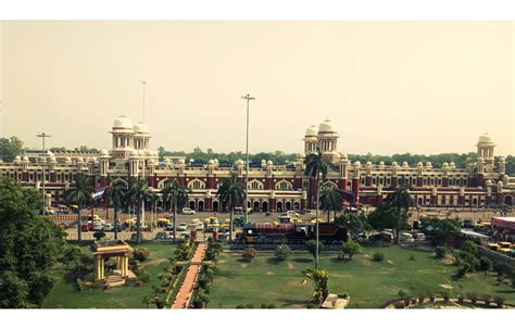 Historical Lucknow Railway station : r/lucknow