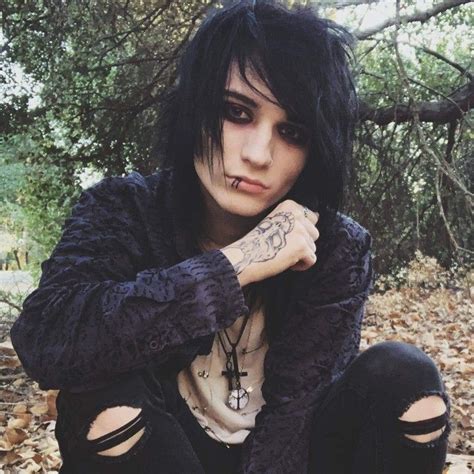 Pin By Naomi On K I N G S Johnnie Guilbert Cute Emo Guys Hot Emo Guys