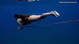 Underwater Oral Sex And Cumshot XNXX