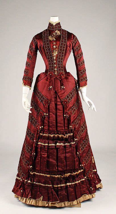 Imagenes Victorianas: VESTIDO VICTORIANA. 1895 Fashion, Victorian Couture, 1870s Fashion ...