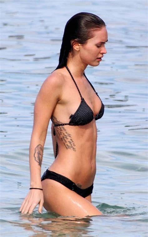 Megan Fox Showing Her Great Body In Black Bikini And Upskirt In Car Paparazzi Sh Porn Pictures