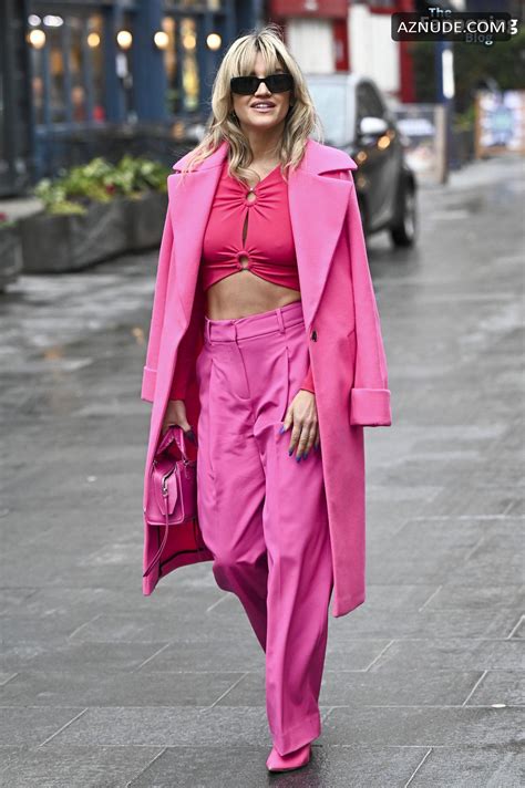 Ashley Roberts Sexy Shows Off Her Hot Pokies While Leaving Global Studios In London Aznude