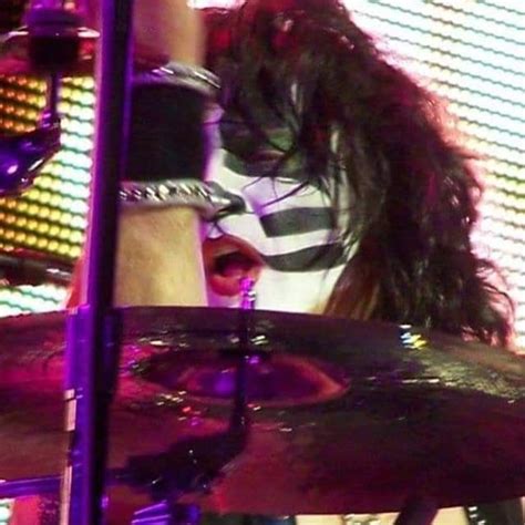 Pin by Laura Peaire on KISS - Eric Singer | Singer, Eric, Music centers