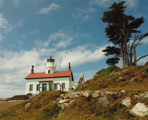 Battery Point Lighthouse | carryoncouple