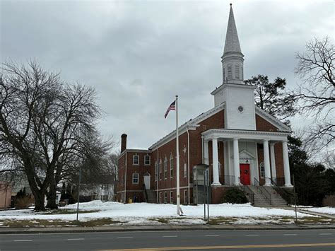 West Hartford Elmwood church listed for sale for $1.1 million