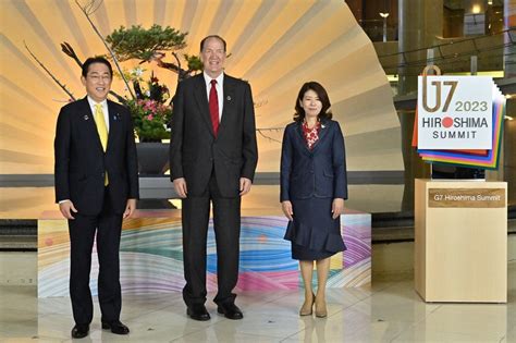 G7広島サミット 岸田首相と裕子夫人 招待国首脳、国際機関の長ら出迎え 写真特集315 毎日新聞