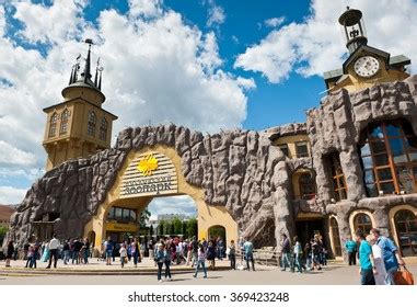 Moscow zoo Images, Stock Photos & Vectors | Shutterstock