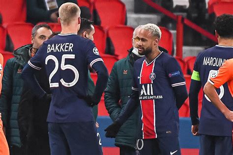 Foot Psg Psg Neymar Et Mbapp Leaders De L Antiracisme A Change