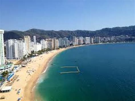 10 Facts about Acapulco - Fact File