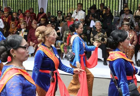 Hadiri Festival Adat Budaya Nusantara II Ganjar Seluruh Indonesia