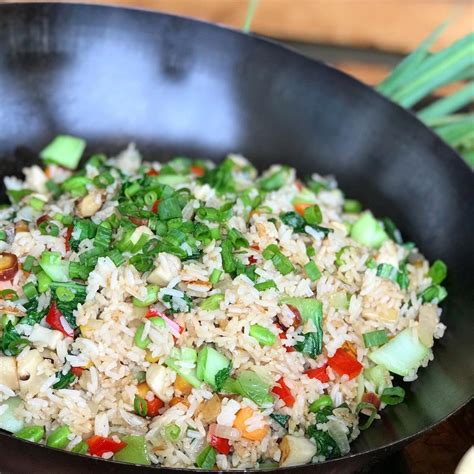 gluten free fried rice that's also vegan and vegetarian and amazing!