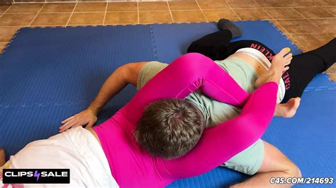 Headscissor Smother Femdom In Pink Yoga Pants Czech Asian Porn XHamster